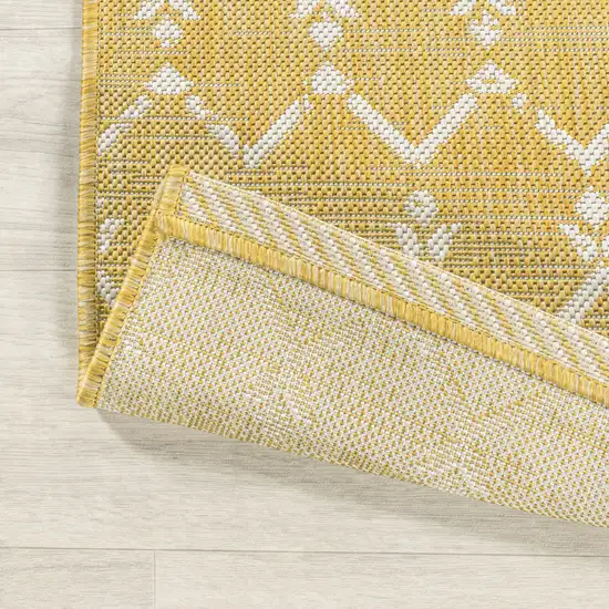 5' Yellow And Cream Square Trellis Indoor Outdoor Area Rug Photo 7