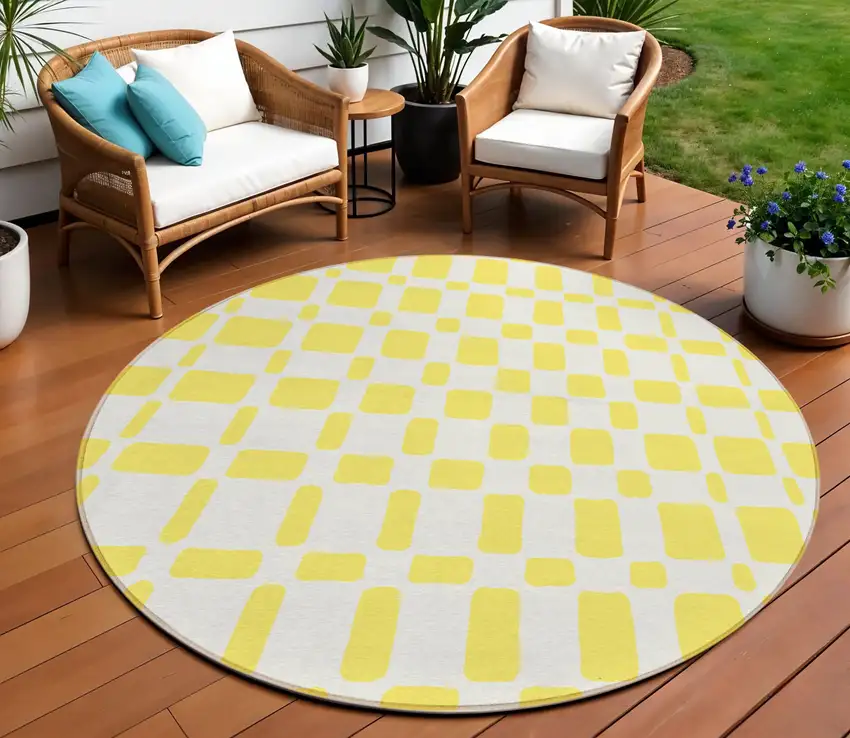 8' Yellow And Gray Round Geometric Washable Indoor Outdoor Area Rug Photo 1
