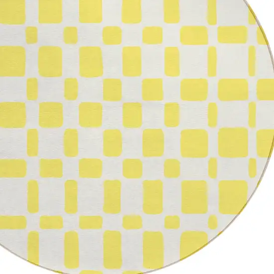 8' Yellow And Gray Round Geometric Washable Indoor Outdoor Area Rug Photo 5