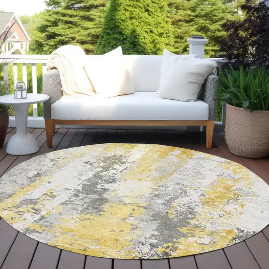 8' Yellow And Ivory Round Abstract Washable Indoor Outdoor Area Rug Photo 5