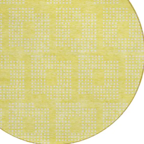 8' Yellow And Ivory Round Geometric Washable Indoor Outdoor Area Rug Photo 5