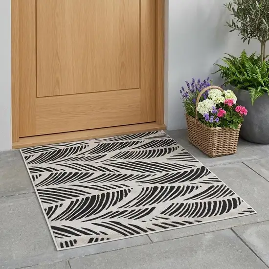 Black And White Floral Indoor Outdoor Area Rug Photo 1