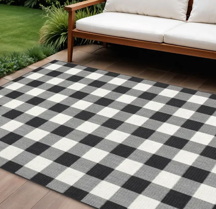 Black And Ivory Indoor Outdoor Area Rug Photo 2
