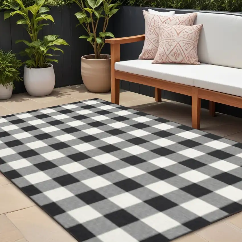 Black and Ivory Indoor Outdoor Area Rug Photo 1