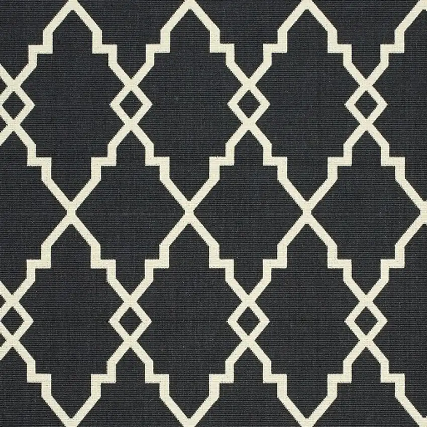 9'x13' Black and Ivory Trellis Indoor Outdoor Area Rug Photo 10