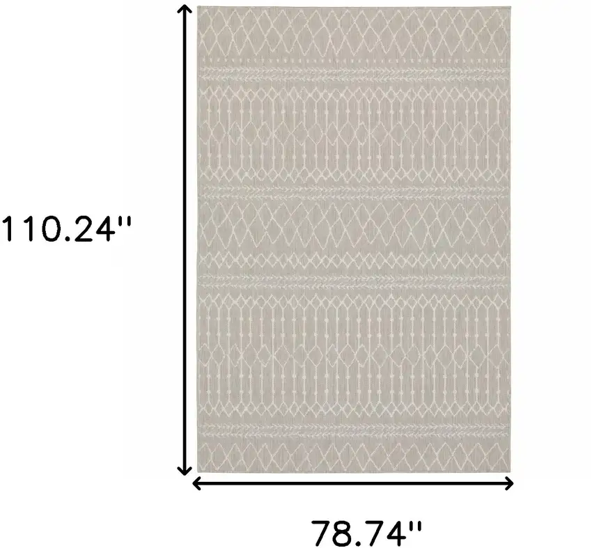 7'x9' Gray and Ivory Geometric Indoor Outdoor Area Rug Photo 11