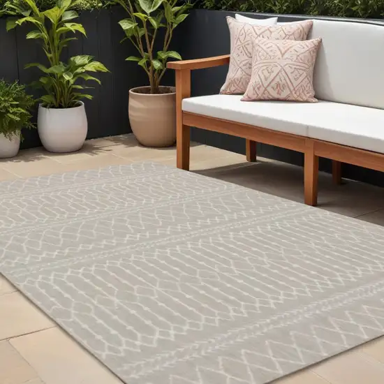 Gray And Ivory Indoor Outdoor Area Rug Photo 1