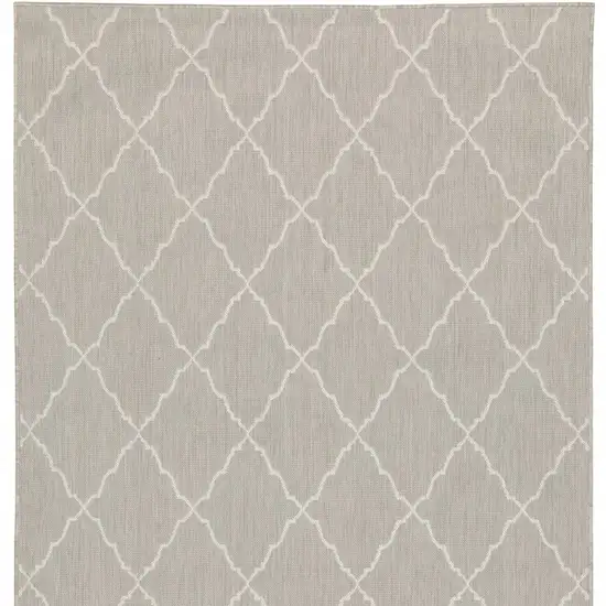 8'x10' Gray and Ivory Trellis Indoor Outdoor Area Rug Photo 10