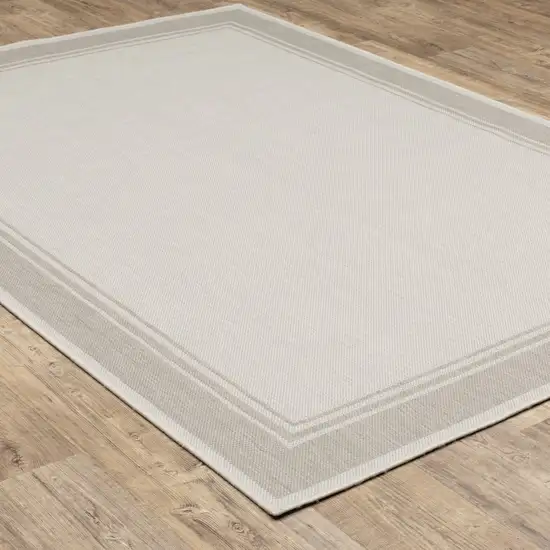 3'x5' Ivory and Gray Bordered Indoor Outdoor Area Rug Photo 8