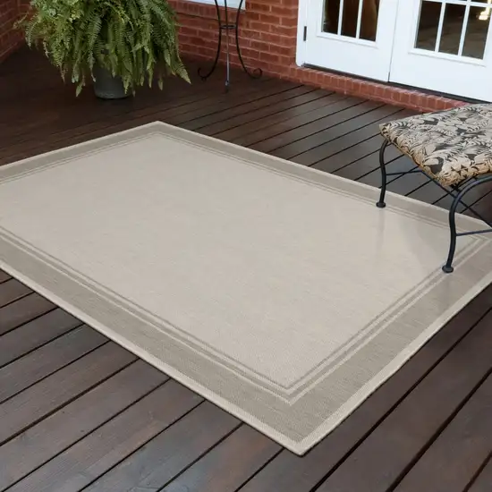 5'x7' Ivory and Gray Bordered Indoor Outdoor Area Rug Photo 9