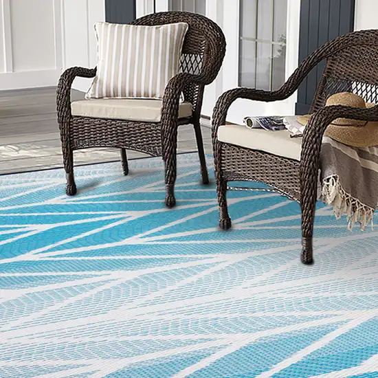 Aqua Geometric Indoor Outdoor Area Rug Photo 6