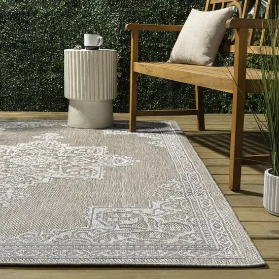 Beige And Cream Medallion Indoor Outdoor Area Rug Photo 6