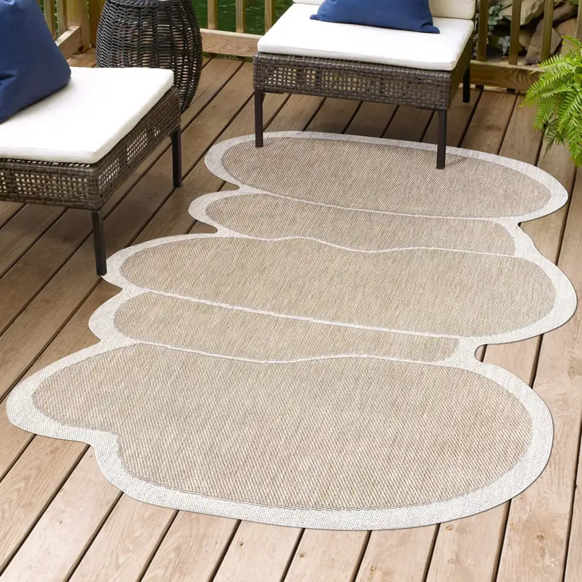 Beige And Cream Medallion Indoor Outdoor Area Rug Photo 9