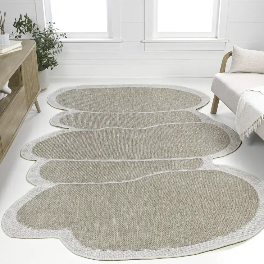 Beige And Cream Medallion Indoor Outdoor Area Rug Photo 5