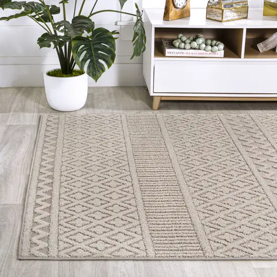 Beige And Gray Trellis Indoor Outdoor Area Rug Photo 5
