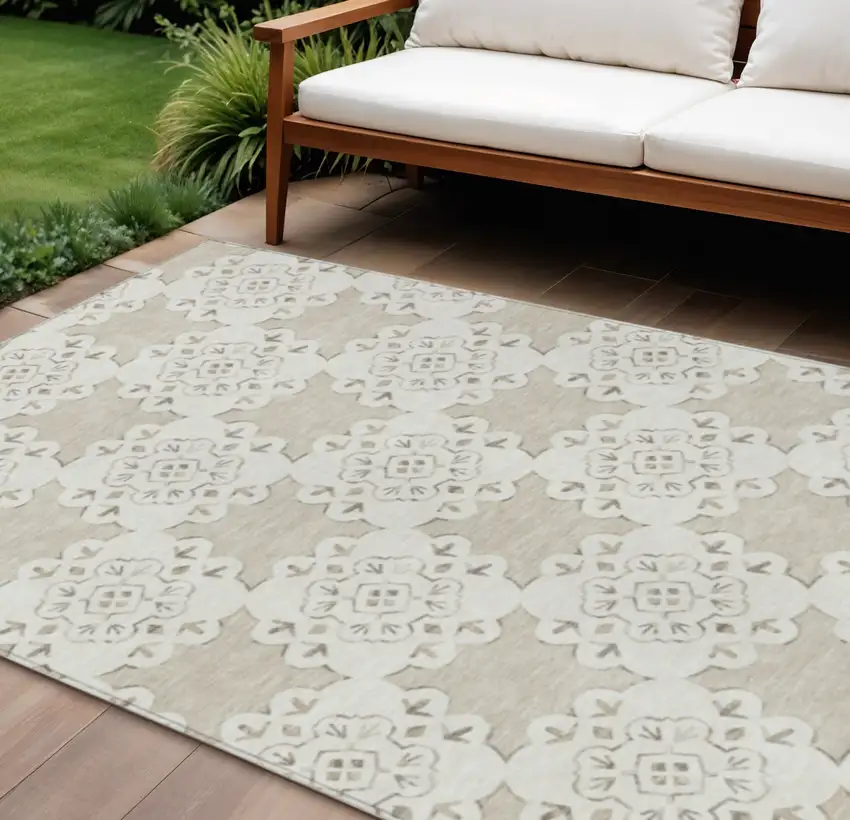 Beige And Ivory Quatrefoil Washable Indoor Outdoor Area Rug Photo 1
