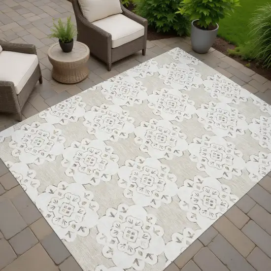 Beige And Ivory Quatrefoil Washable Indoor Outdoor Area Rug Photo 7