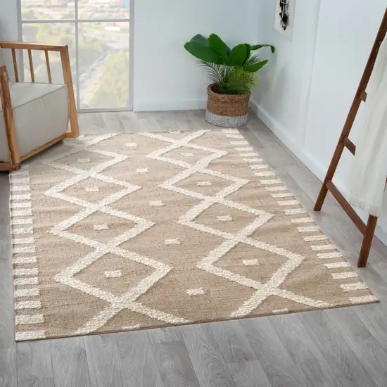 Beige And Natural Diamond Hand Woven Square Rug Photo 6