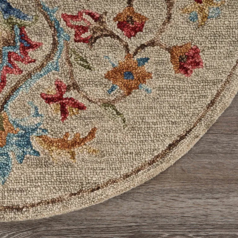 Beige Floral Medallion Area Rug Photo 3