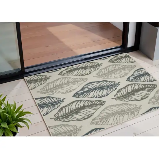 Beige Floral Stain Resistant Indoor Outdoor Area Rug Photo 1
