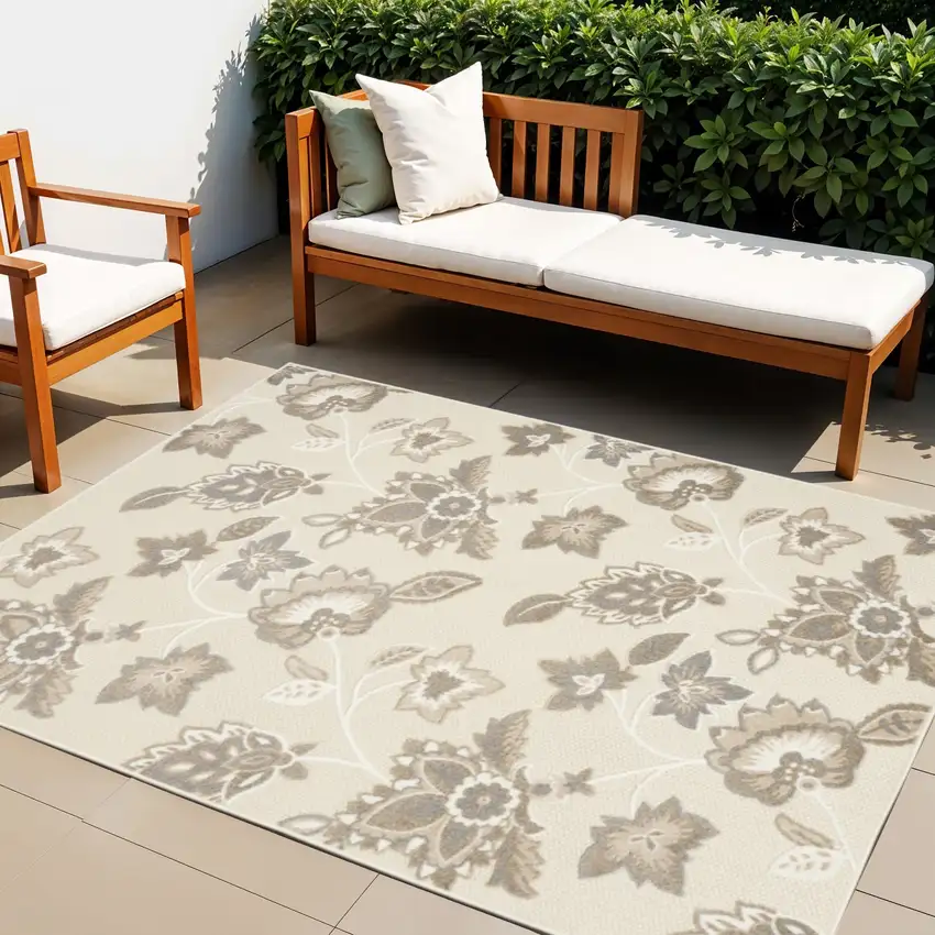 Beige Floral Stain Resistant Non Skid Area Rug Photo 1