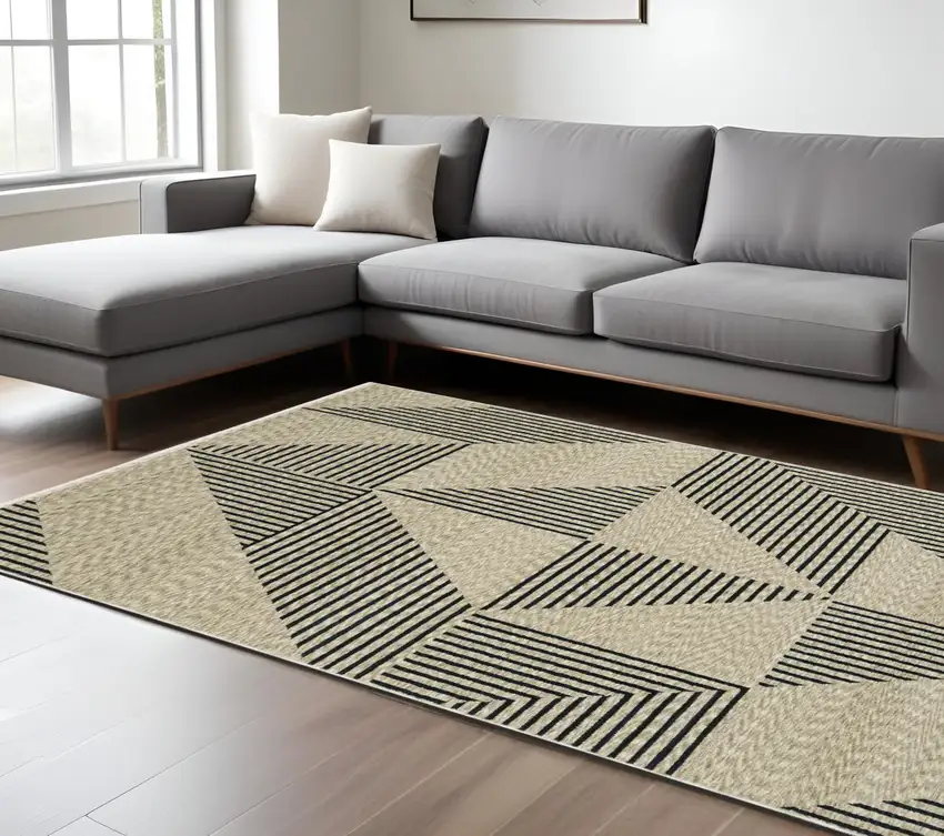 Beige Geometric Area Rug With Fringe Photo 1