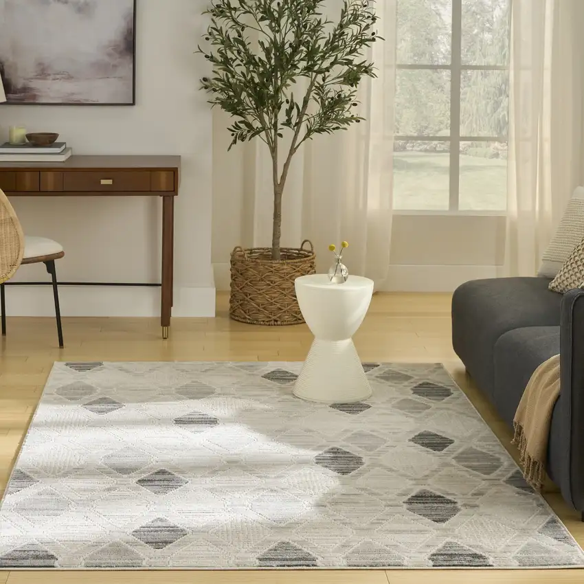 Beige Geometric Area Rug Photo 5