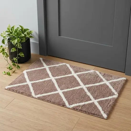 Beige Geometric Area Rug Photo 1