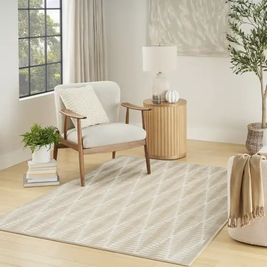 Beige Geometric Area Rug Photo 3