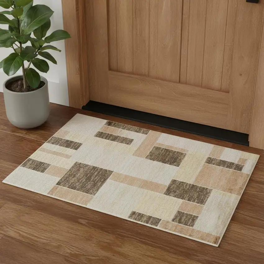 Beige Geometric Power Loom Area Rug Photo 1