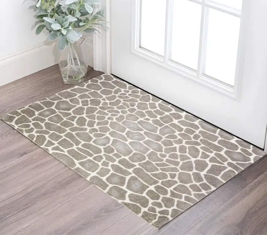 Beige Giraffe Print Shag Handmade Non Skid Area Rug Photo 1