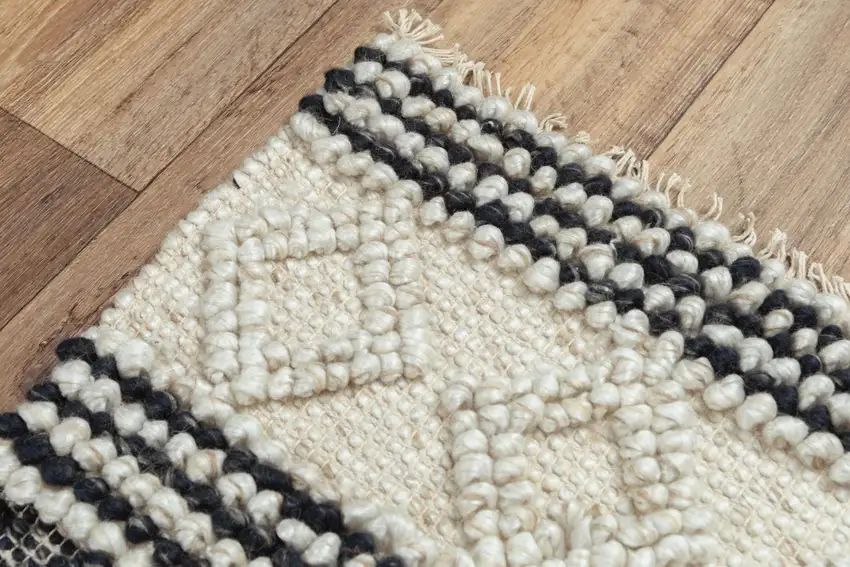 Beige Navy Blue And Blue Wool Geometric Hand Woven Area Rug Photo 5