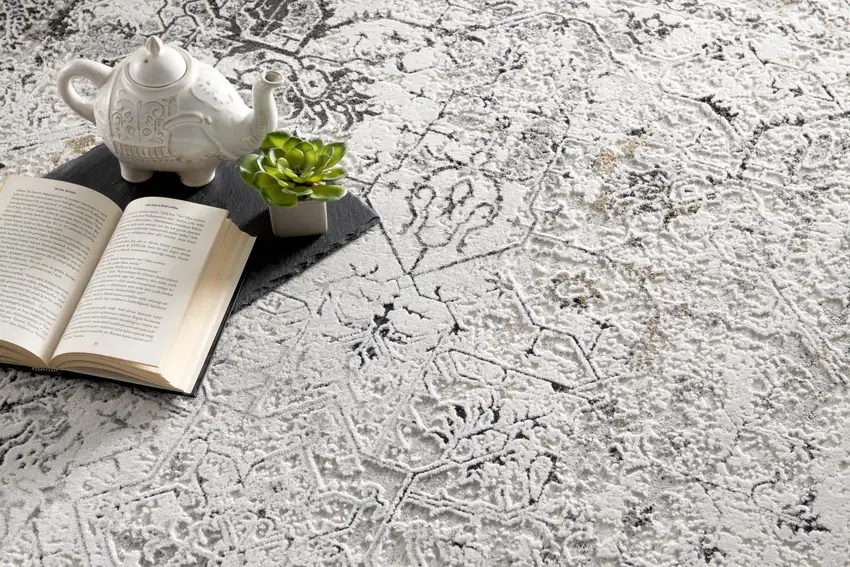 Beige Oriental Area Rug Photo 8