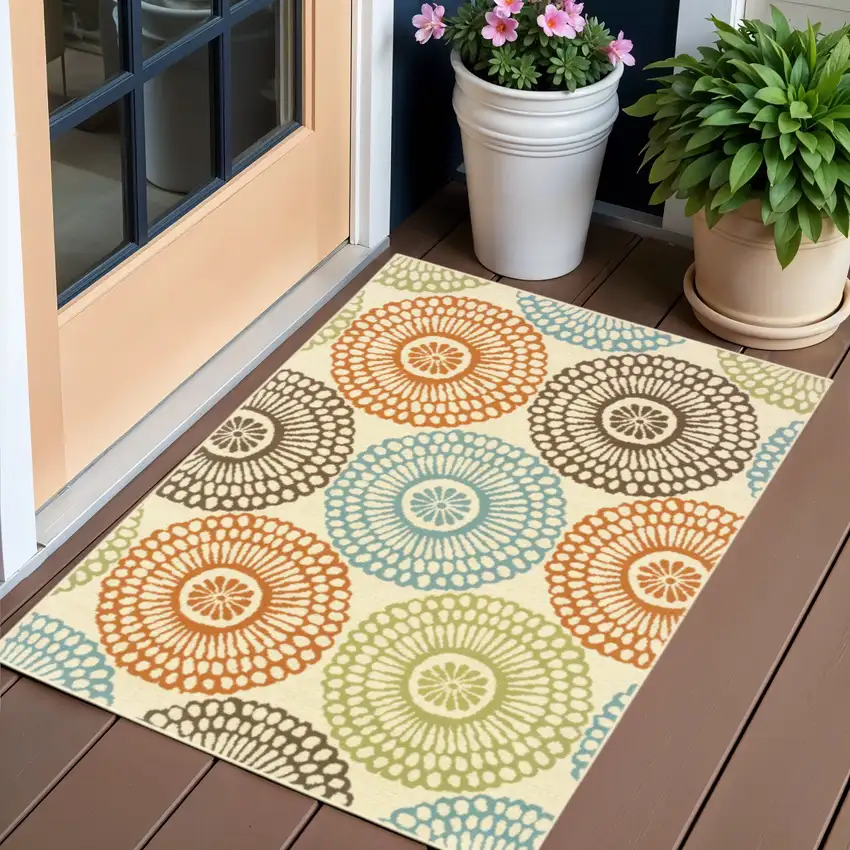 Beige Indoor Outdoor Area Rug Photo 1