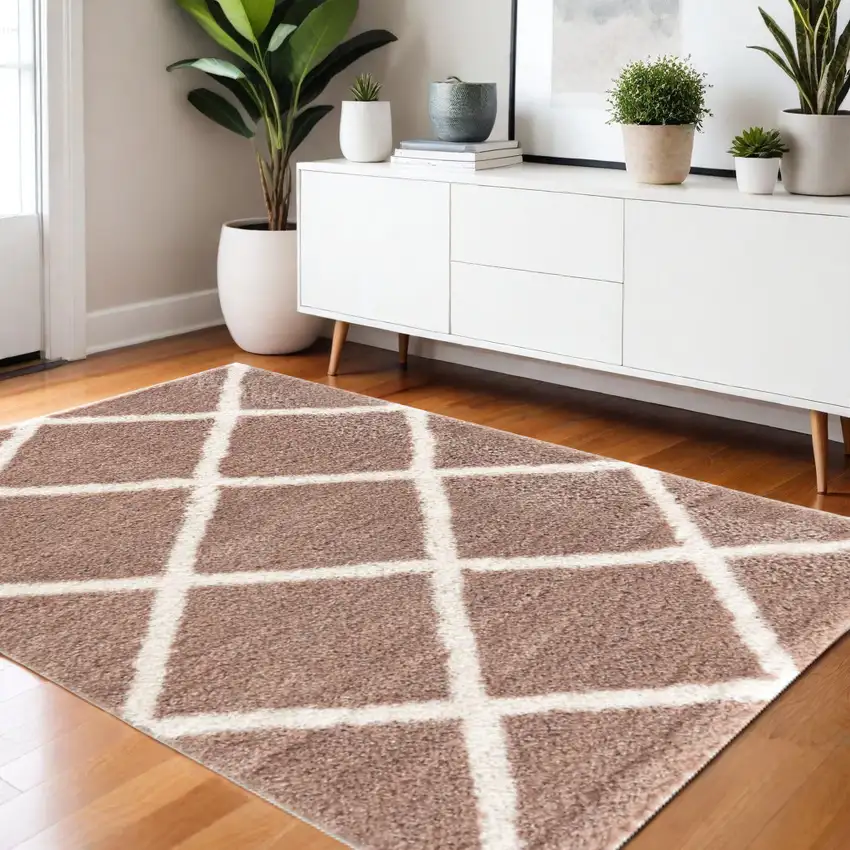 Beige Geometric Area Rug Photo 1
