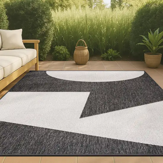 Black And Cream Geometric Indoor Outdoor Area Rug Photo 3