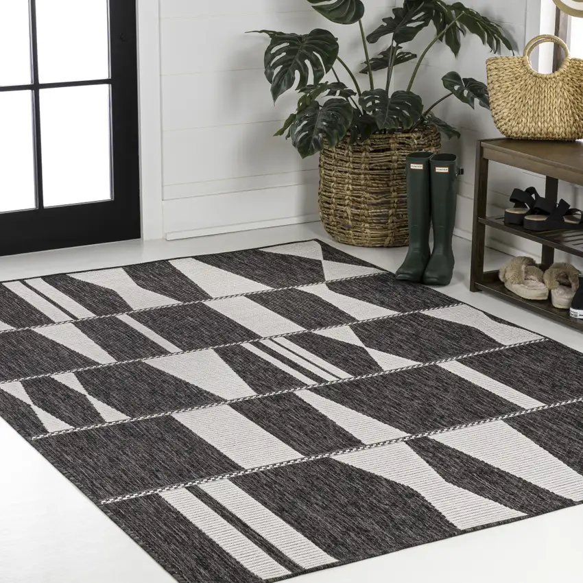 Black And Cream Geometric Indoor Outdoor Area Rug Photo 5