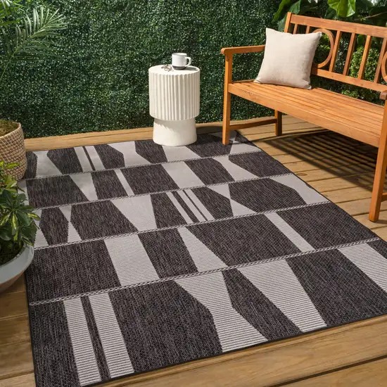 Black And Cream Geometric Indoor Outdoor Area Rug Photo 7