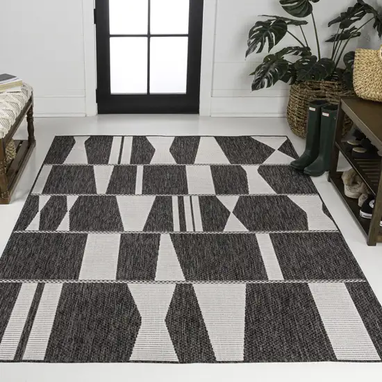 Black And Cream Geometric Indoor Outdoor Area Rug Photo 6
