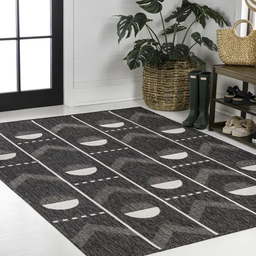 Black And Cream Geometric Indoor Outdoor Area Rug Photo 5