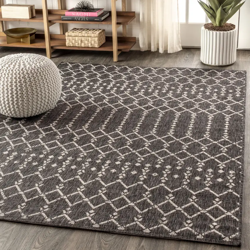 Black And Gray Trellis Indoor Outdoor Area Rug Photo 6