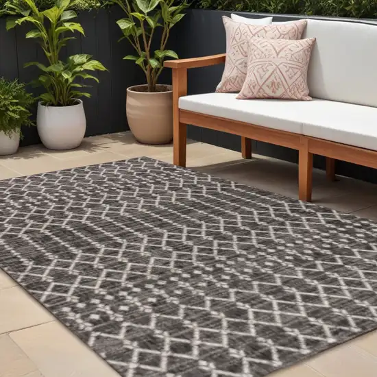 Black And Gray Trellis Indoor Outdoor Area Rug Photo 1