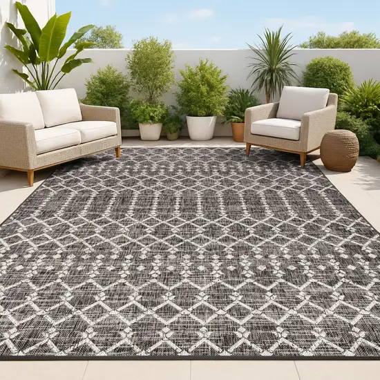 Black And Gray Trellis Indoor Outdoor Area Rug Photo 4