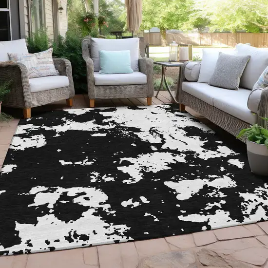 Black And Ivory Abstract Washable Indoor Outdoor Area Rug Photo 8