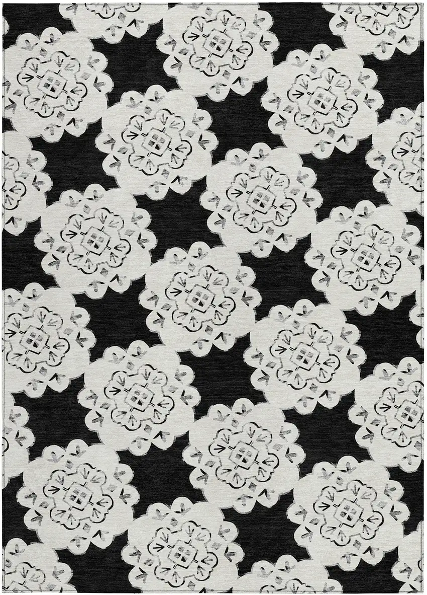 Black And Ivory Quatrefoil Washable Indoor Outdoor Area Rug Photo 4