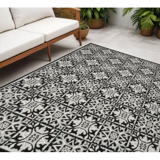 Black And White Fleur De Lis Stain Resistant Non Skid Area Rug Photo 1
