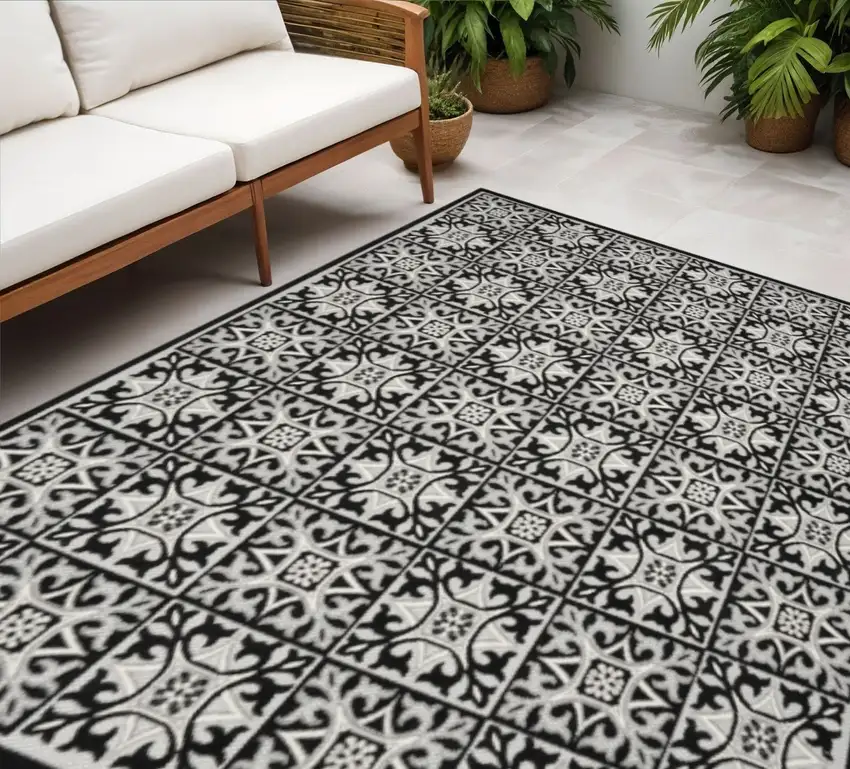 Black And White Fleur De Lis Stain Resistant Non Skid Area Rug Photo 1