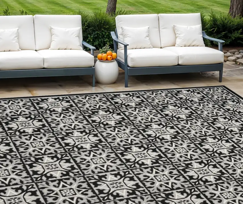 Black and White Geometric Non Skid Indoor Outdoor Area Rug Photo 1