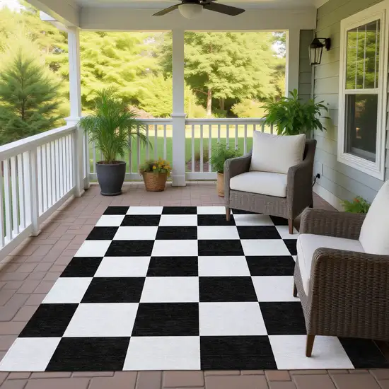 Black And White Geometric Washable Indoor Outdoor Area Rug Photo 9