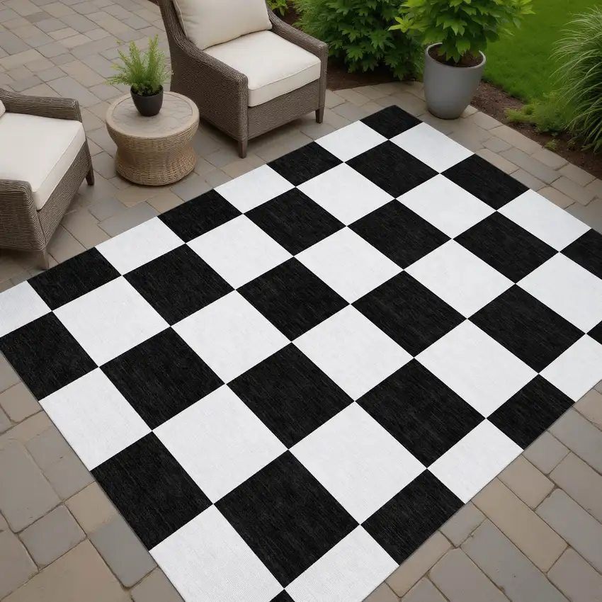 Black And White Geometric Washable Indoor Outdoor Area Rug Photo 7